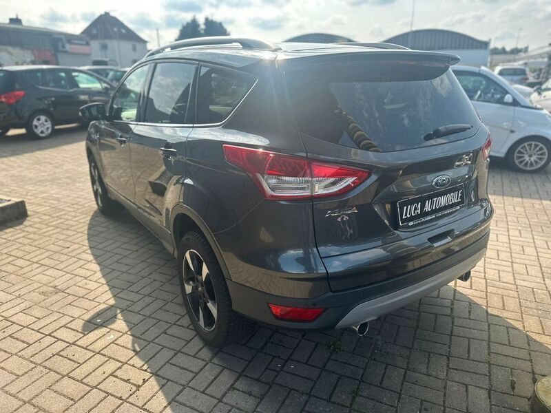 Gebraucht Ford Kuga Titanium 179 PS (131 kW) 2015 Grau SUV