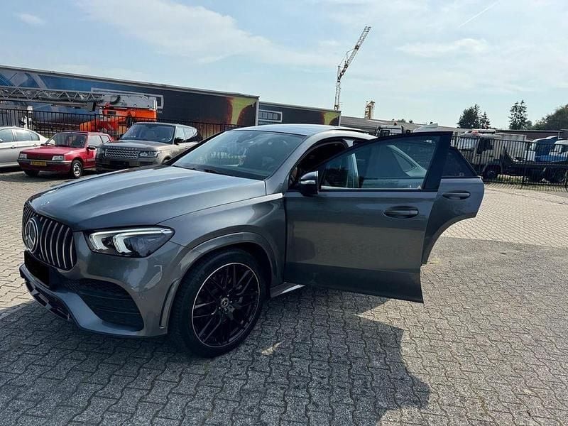 Grau Gebraucht 2021 Mercedes GLE350 AMG Coupé | 66.000 € (Guter Preis) - Bild 1/4