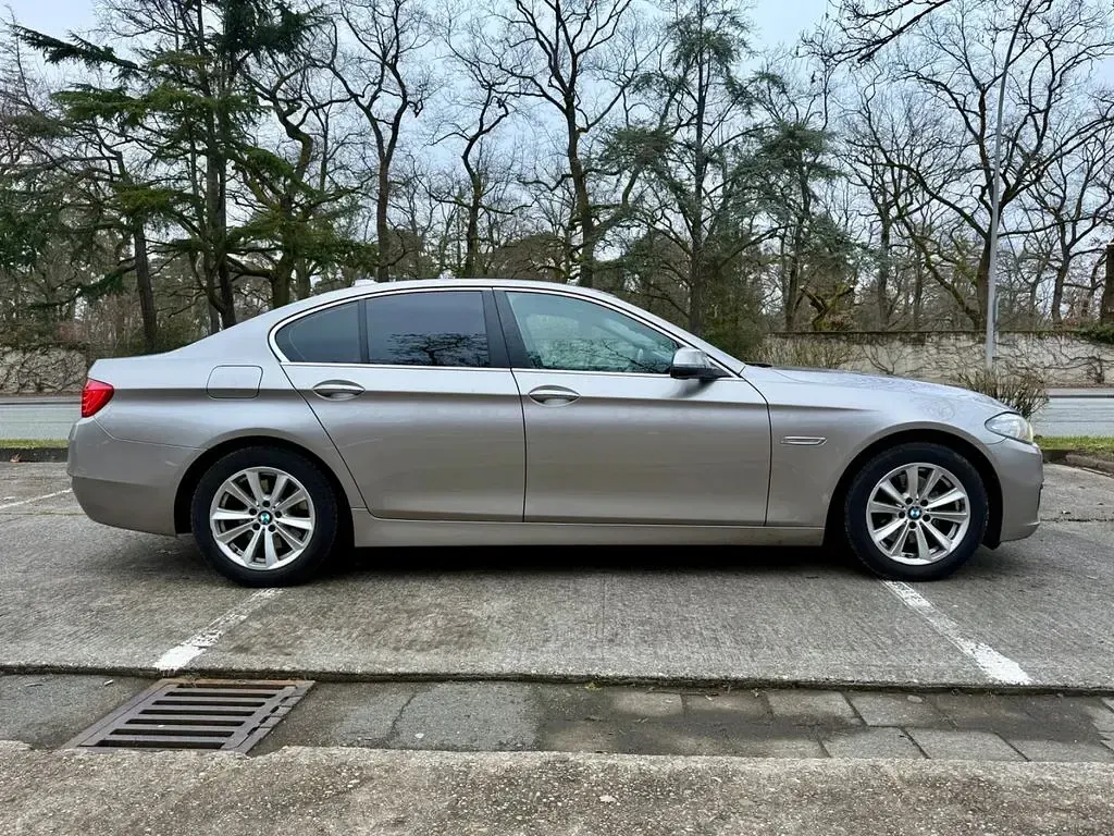 Używany BMW 520 Performance 184 KM (135 kW) 2013 Srebrny Sedan/Limuzyna