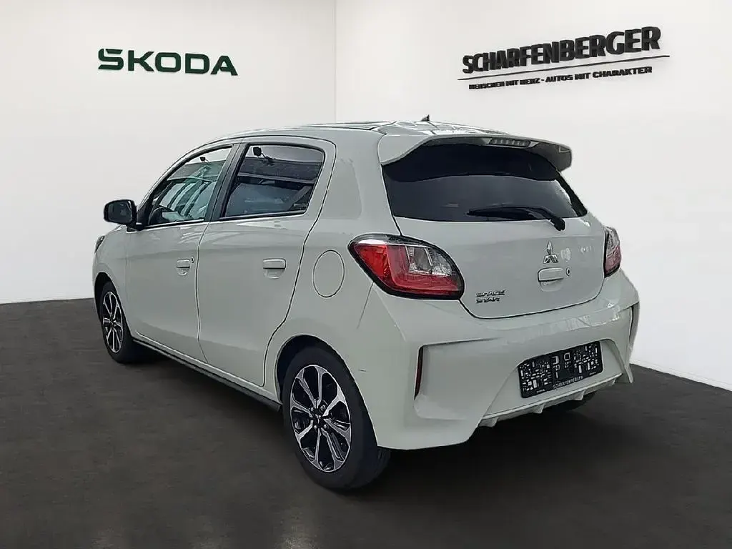 Gebraucht Mitsubishi Space Star 80 PS (58 kW) 2021 Weiß Kleinwagen
