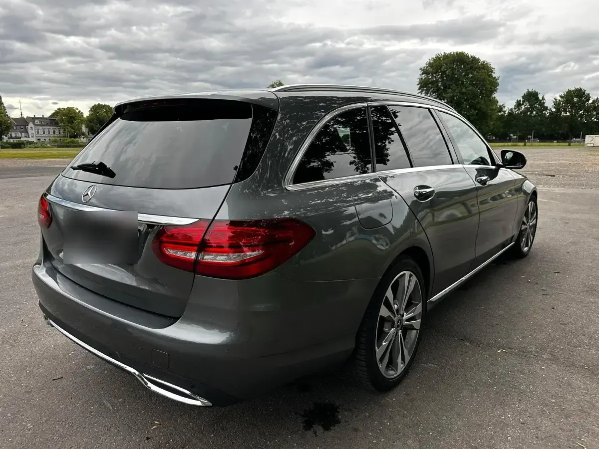 Gebraucht Mercedes C200 136 PS (100 kW) 2017 Grau Kombi