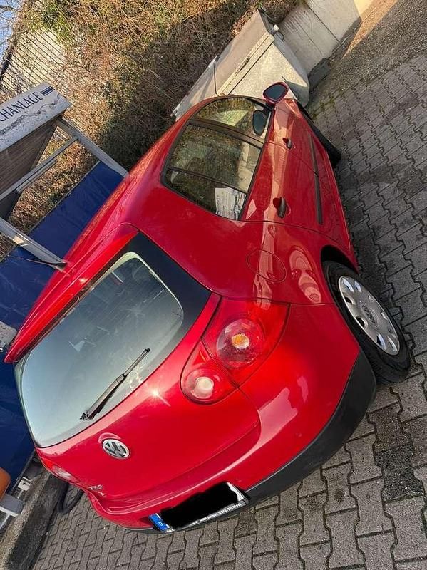 Rot Gebraucht 2005 VW Golf IV Trendline Kleinwagen | 3.000 € (Fairer Preis) - Bild 1/4