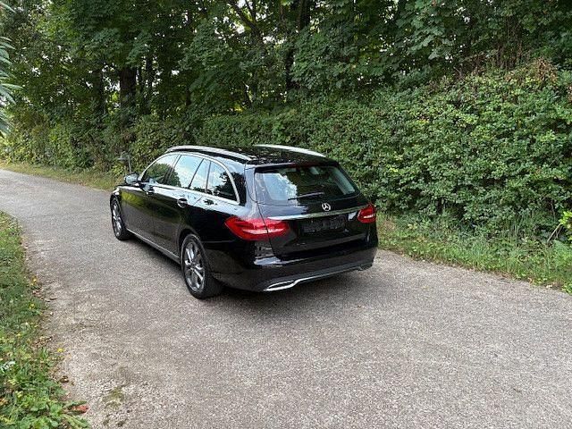 Gebraucht Mercedes C220 170 PS (125 kW) 2017 Schwarz Kombi