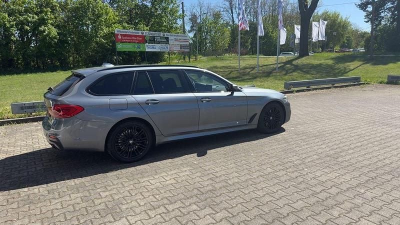 Gebraucht BMW 540 Performance 320 PS (235 kW) 2019 Grau Kombi