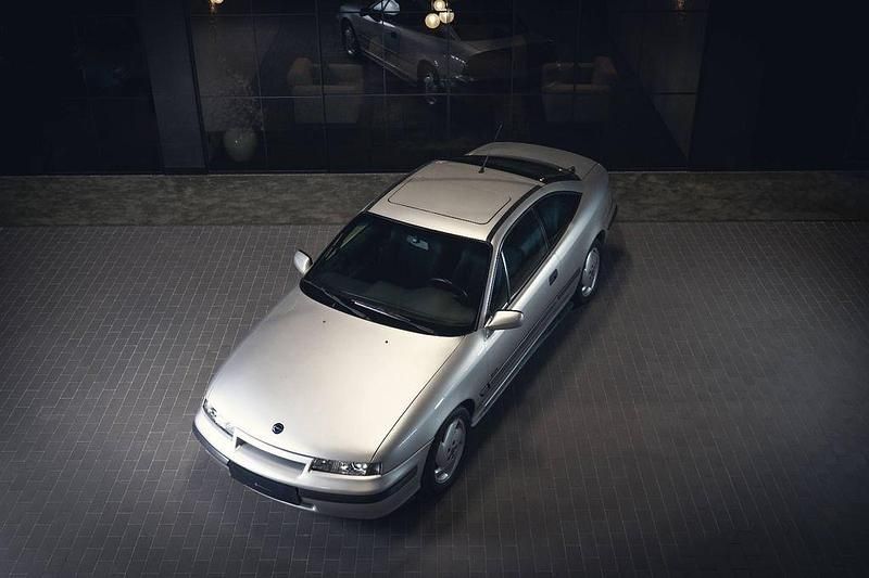 Silber Gebraucht 1993 Opel Calibra Coupé | 29.900 € - Bild 1/4