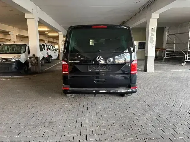 Usado VW Multivan Comfortline 120 HP (88 kW) 2017 Preto Monovolume