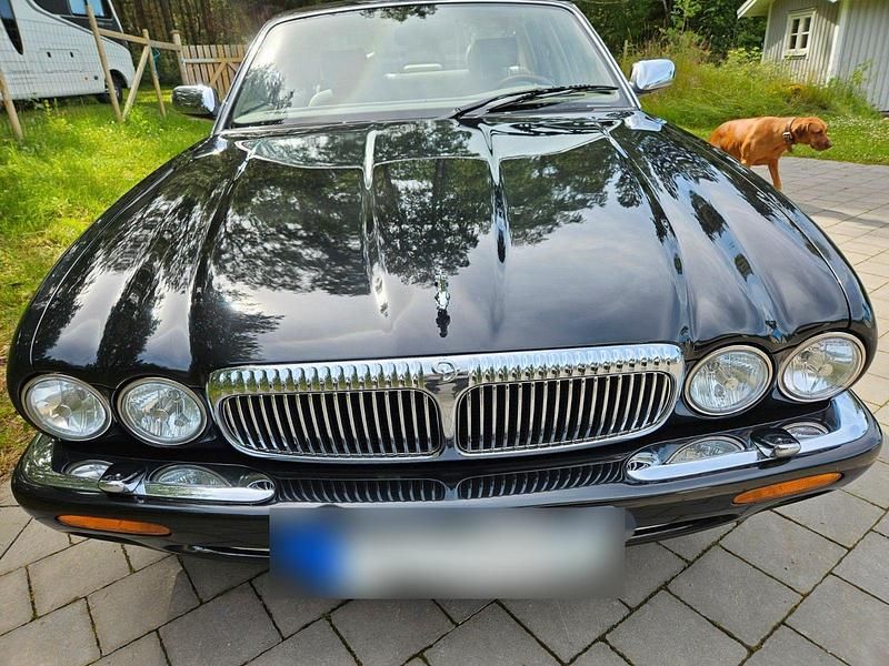 Gebraucht Jaguar XJ8 363 PS (266 kW) 1998 Schwarz Limousine