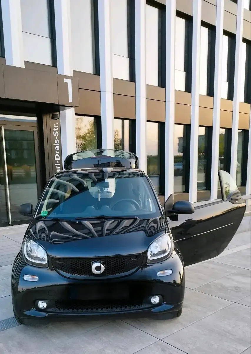 Gebraucht Smart ForTwo Coupé 70 PS (51 kW) 2019 Schwarz Coupé