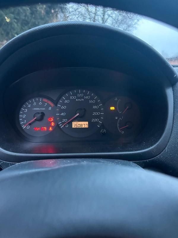 Gebraucht Honda Civic 90 PS (66 kW) 2002 Silber Kleinwagen