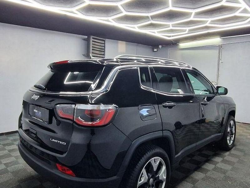 Gebraucht Jeep Compass Limited 170 PS (125 kW) 2019 Schwarz SUV