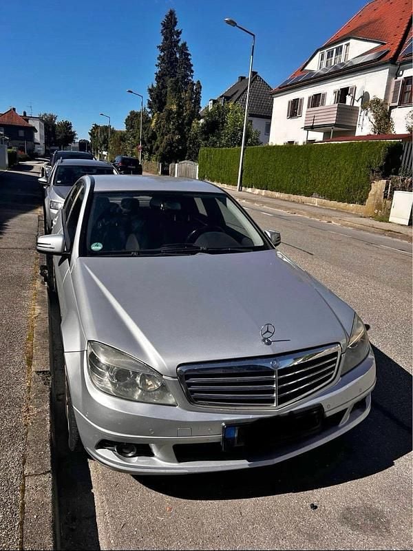 Silber Gebraucht 2009 Mercedes 200 Kleinwagen | 3.699 € - Bild 1/4