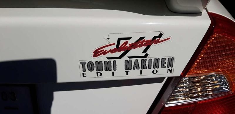 Weiß Gebraucht 2000 Mitsubishi Lancer Limousine | 45.000 € - Bild 1/4