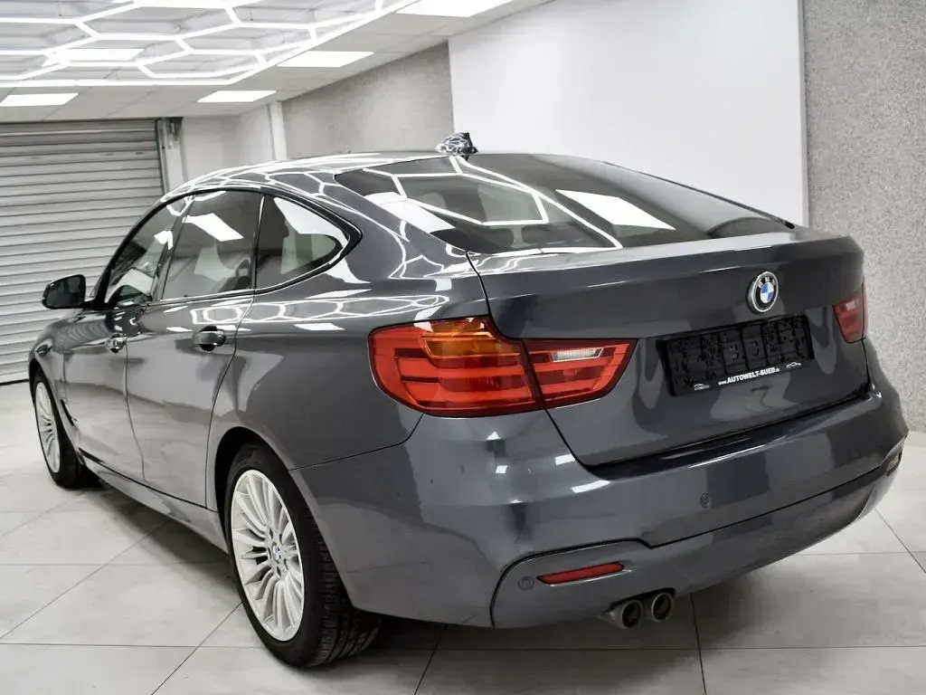 Gebraucht BMW 330 258 PS (189 kW) 2015 Mineralgrau (metallic) Limousine