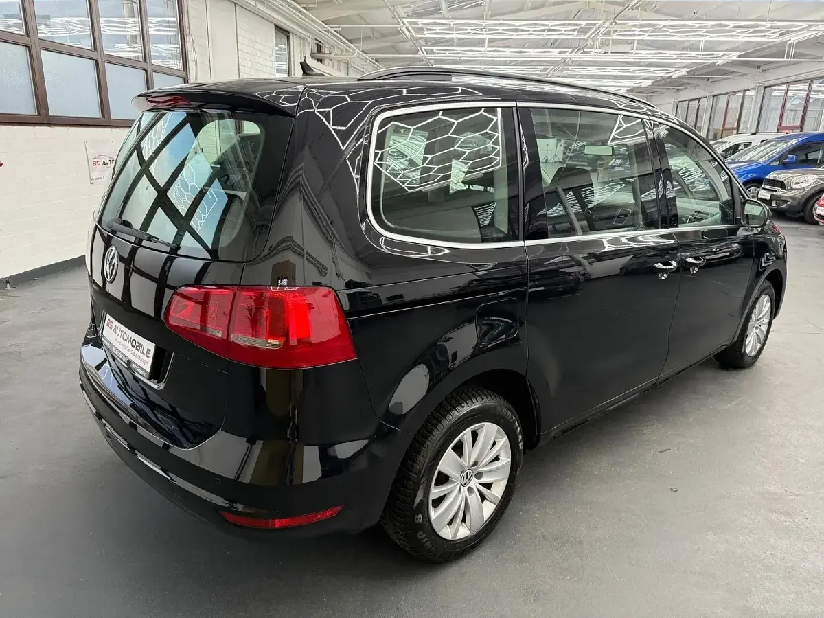 Gebraucht VW Sharan Comfortline 170 PS (125 kW) 2012 Schwarz Van / Kleinbus