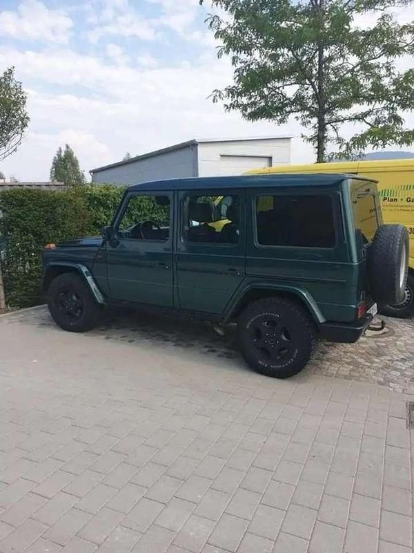 Gebraucht Mercedes G300 177 PS (130 kW) 1998 Grün SUV