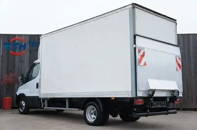 Second-hand Iveco Daily 156 CP (114 kW) 2018 Alb
