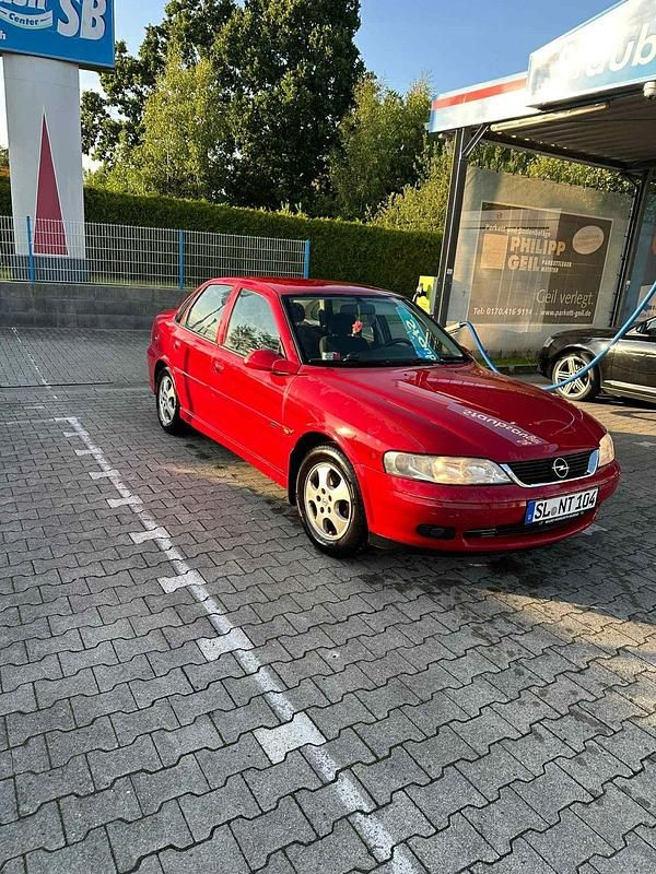 Rot Gebraucht 1999 Opel Vectra Limousine | 900 € (Superpreis) - Bild 1/4