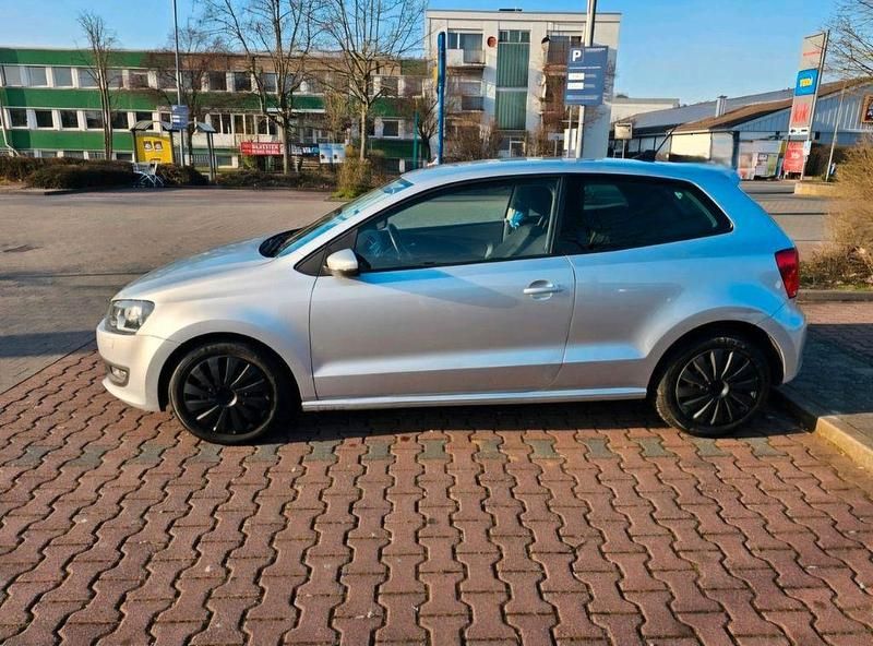 Gebraucht VW Polo Highline 90 PS (66 kW) 2010 Silber Kleinwagen