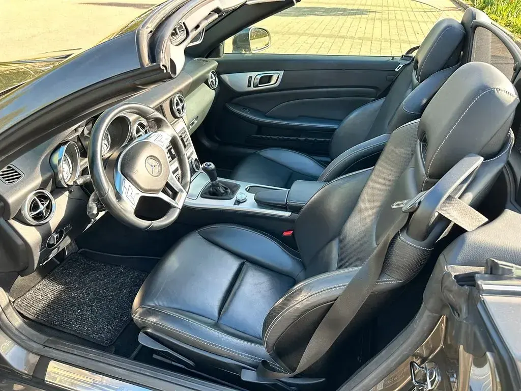 Gebraucht Mercedes SLK200 184 PS (135 kW) 2012 Beige Cabrio