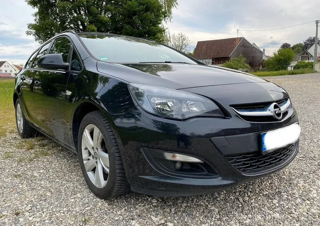 Gebraucht Opel Astra 136 PS (100 kW) 2015 Schwarz Kombi