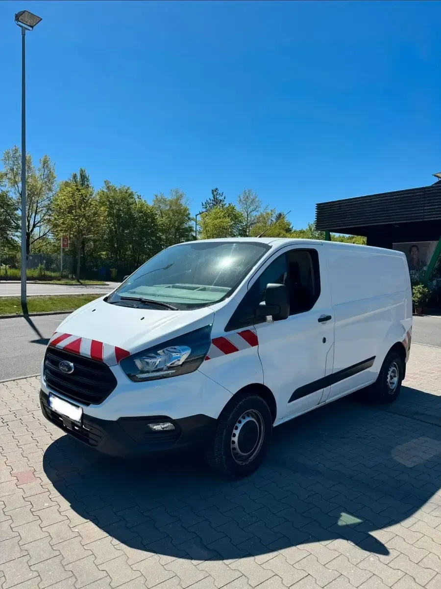 Gebraucht Ford Transit Custom 77 PS (56 kW) 2020 Weiß Van / Kleinbus