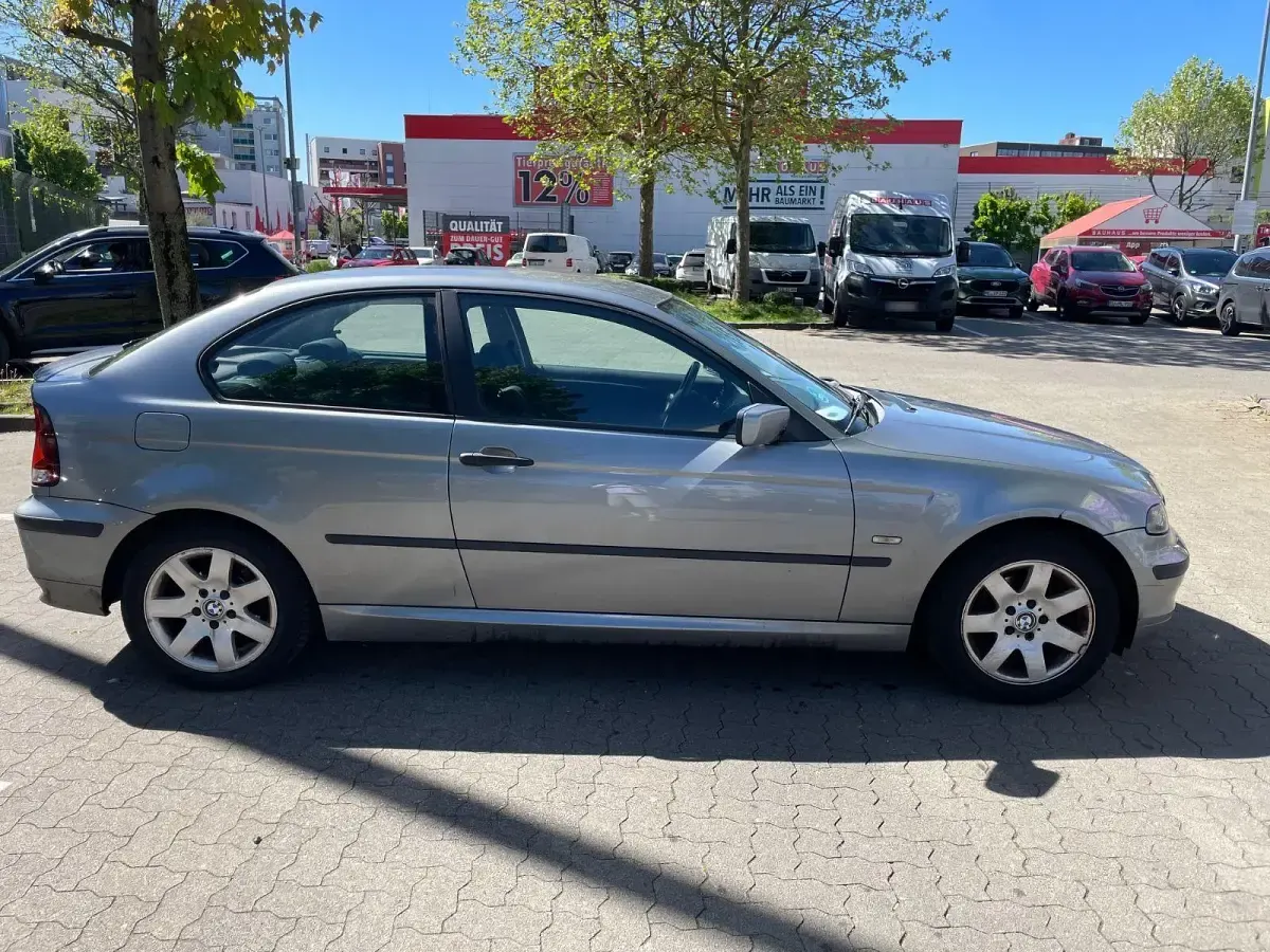Gebraucht BMW 316 116 PS (85 kW) 2003 Schwarz Coupé