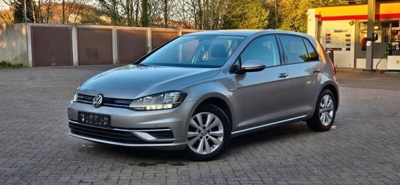 Grau Gebraucht 2019 VW Golf VII Limousine | 14.200 € (Superpreis) - Bild 1/4