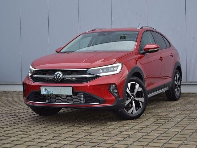 Gebraucht VW Taigo IQ Drive 150 PS (110 kW) 2023 Rot SUV