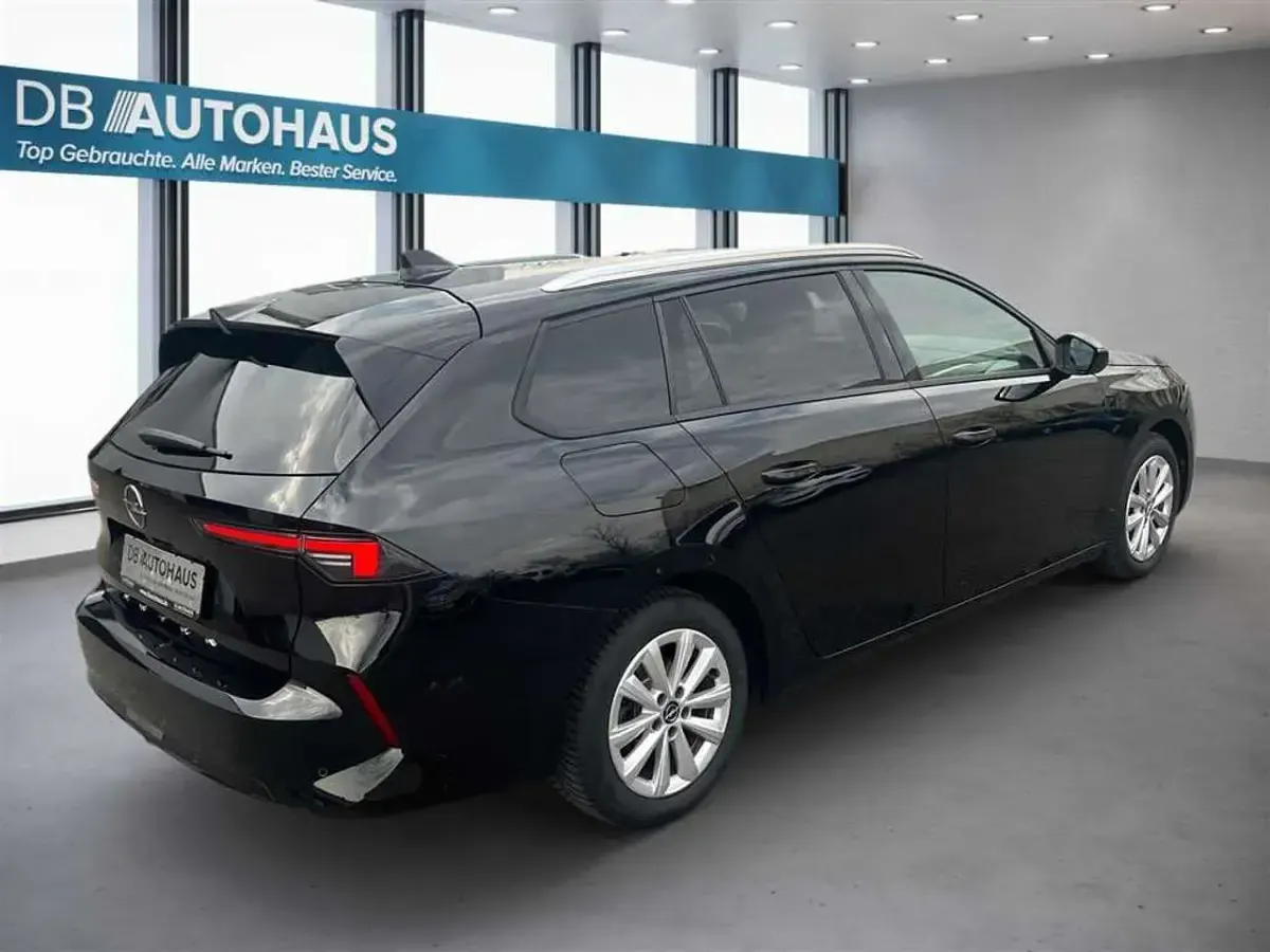 Gebraucht Opel Astra Business Elegance 131 PS (96 kW) 2024 Schwarz Kombi