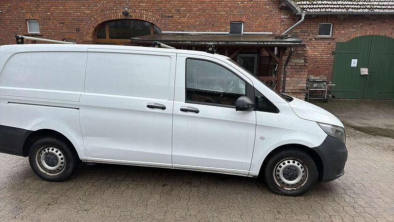 Gebraucht Mercedes Vito 114 PS (83 kW) 2016 Weiß Van