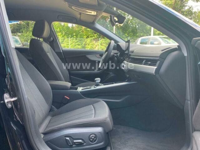 Gebraucht Audi A4 Ambiente 163 PS (119 kW) 2019 Schwarz Kombi