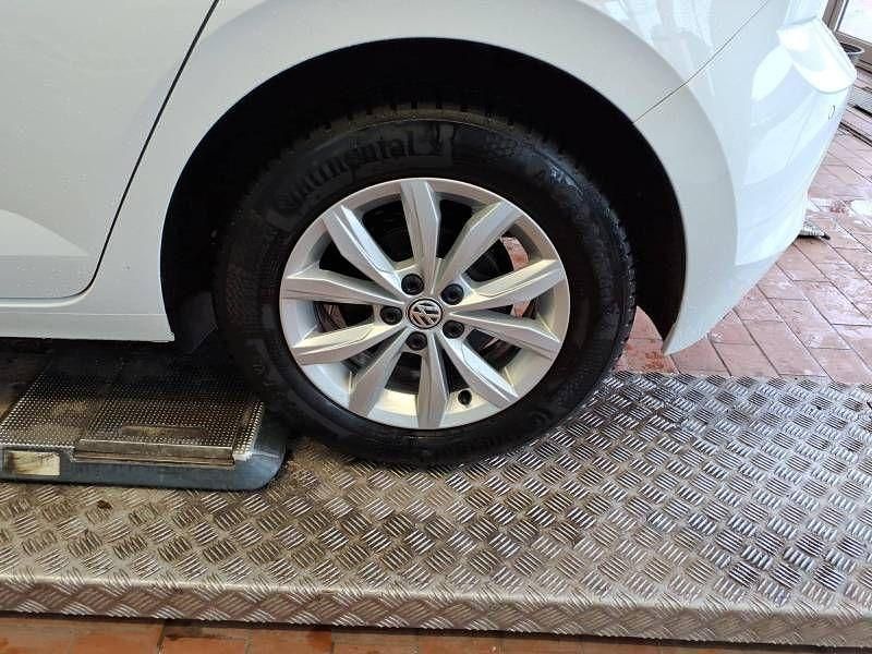 Gebraucht VW Polo Highline 95 PS (69 kW) 2019 Weiß Kleinwagen