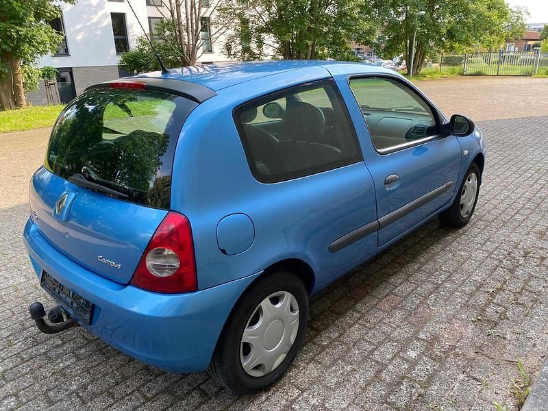 Gebraucht Renault Clio IV 75 PS (55 kW) 2012 Blau Kleinwagen