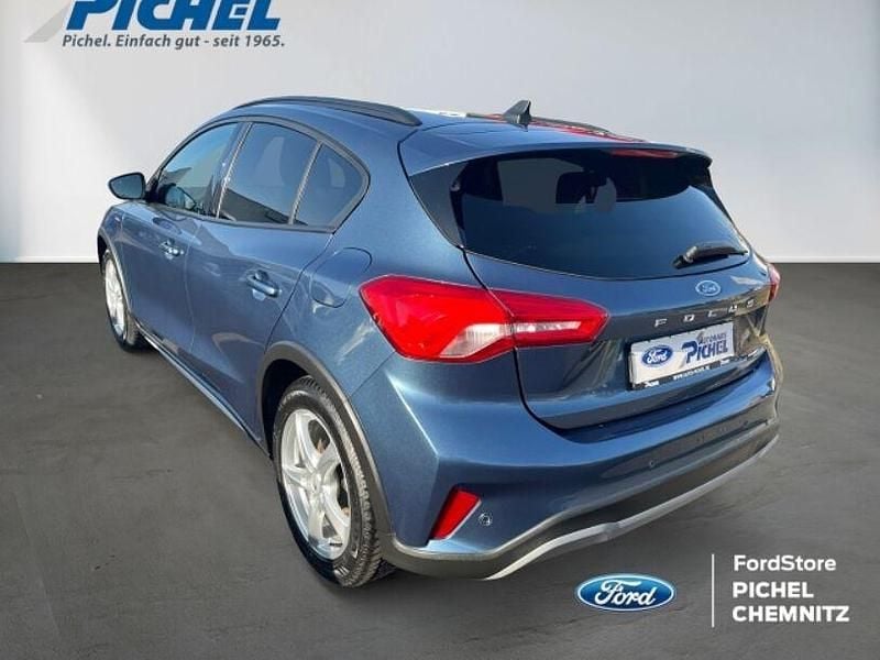 Second-hand Ford Focus Active 125 CP (91 kW) 2020 Albastru Berlinǎ