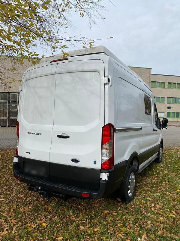 Gebraucht Ford Transit 131 PS (96 kW) 2022 Weiß Van / Kleinbus