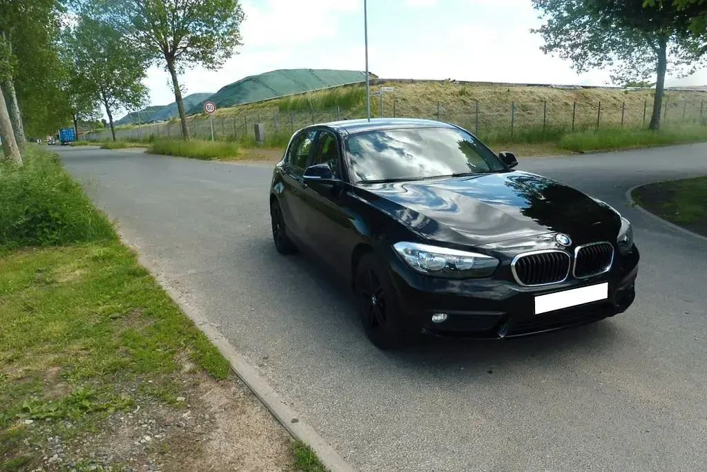 Używany BMW 118 Advantage 136 KM (100 kW) 2016 Czarny Hatchback