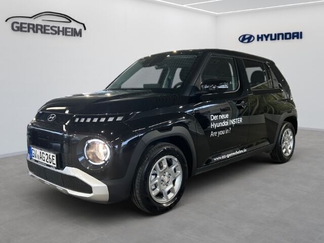 Schwarz Gebraucht 2025 Hyundai Inster Trend Kleinwagen | 25.087 € (Fairer Preis) - Bild 1/4