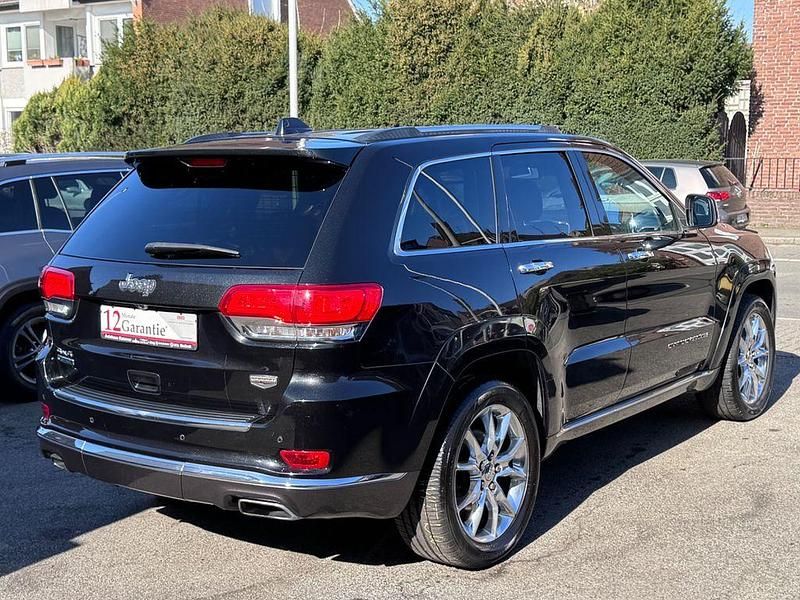 Gebraucht Jeep Grand Cherokee Summit 250 PS (183 kW) 2013 Schwarz SUV