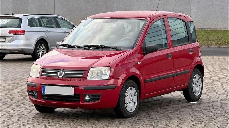 Rot Gebraucht 2008 Fiat Panda Dynamic Limousine | 3.700 € (Etwas zu teuer) - Bild 1/4