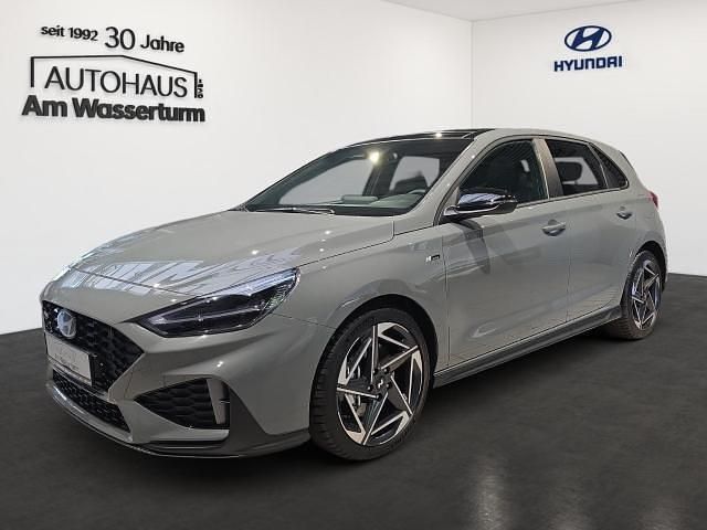 Shadow grey / sol Neu 2025 Hyundai i30 N Line Limousine | 32.450 € (Teuer) - Bild 1/1