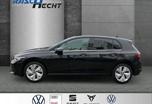 Neu VW Golf VIII Style 150 PS (110 kW) 2026 Grenadillschwarz metallic Limousine