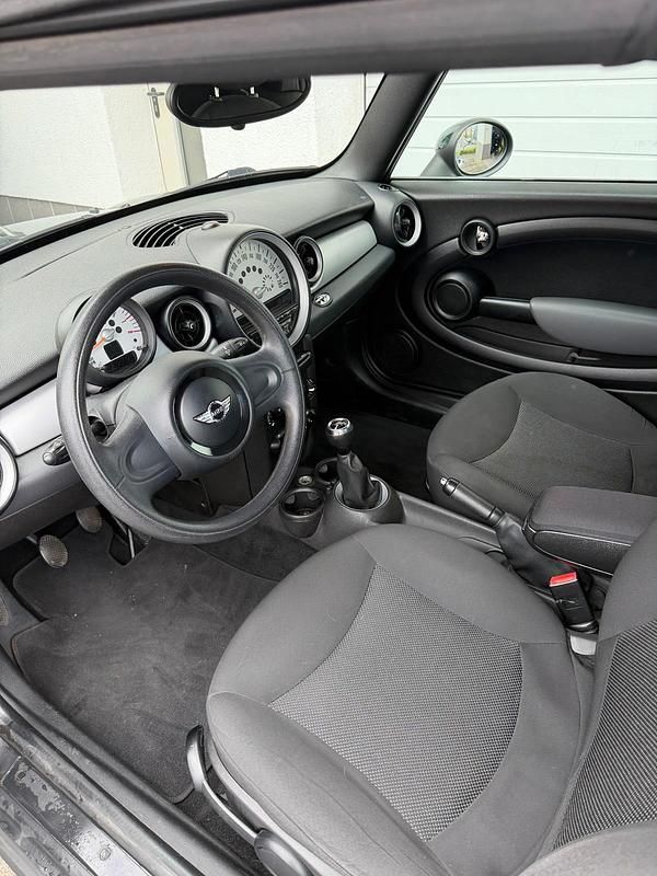 Gebraucht Mini Cooper Cabriolet 98 PS (72 kW) 2011 Grün Cabrio