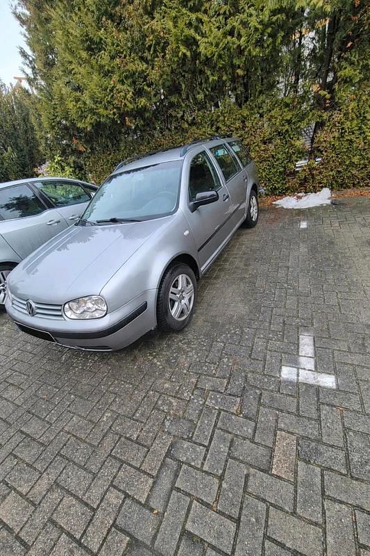 Gebraucht VW Golf IV 101 PS (74 kW) 2003 Silber Kombi
