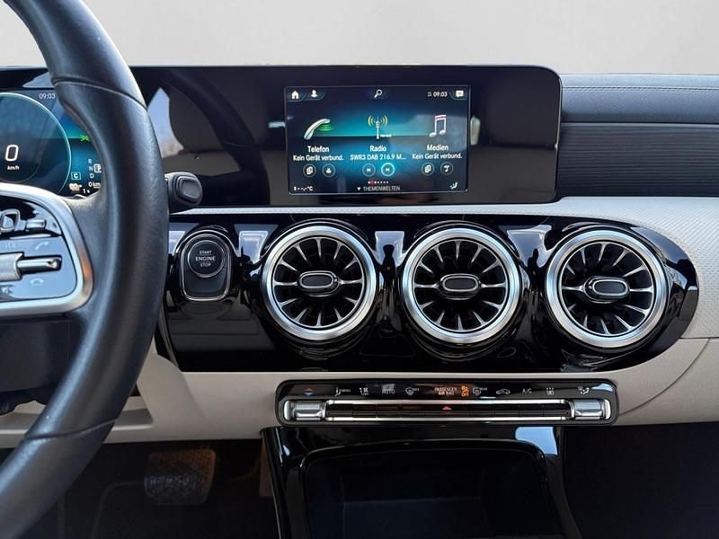 Gebraucht Mercedes CLA250e Progressive 118 PS (86 kW) 2022 Schwarz Limousine