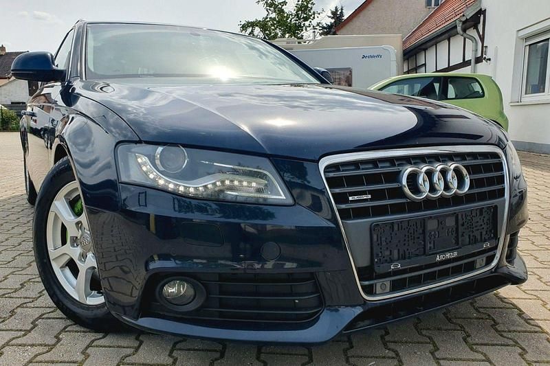 Blau Gebraucht 2009 Audi A4 Ambition Kombi | 5.499 € (Superpreis) - Bild 1/4