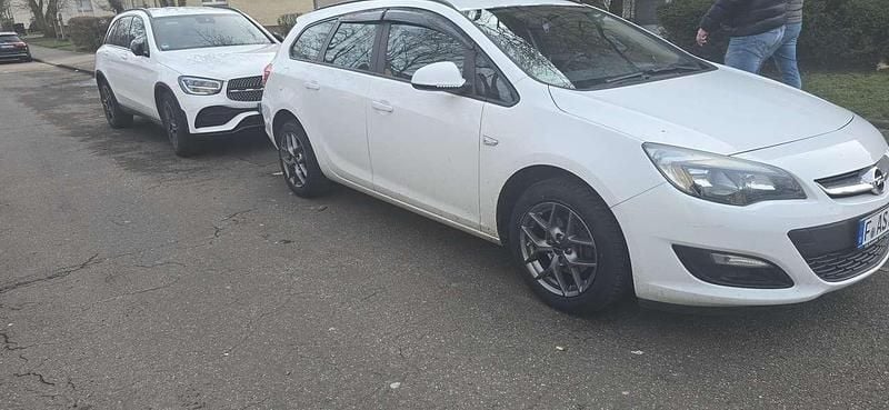 Gebraucht Opel Astra 120 PS (88 kW) 2014 Kombi