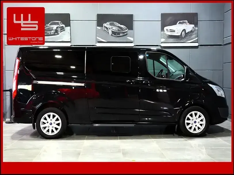 Gebraucht Ford Transit Custom 170 PS (125 kW) 2018 Shadow black (metallic) Kombi