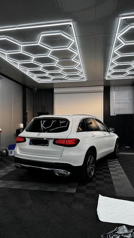 Gebraucht Mercedes GLC250 211 PS (155 kW) 2016 Weiß SUV