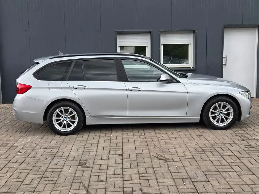 Gebraucht BMW 320 190 PS (139 kW) 2016 Silber Kombi
