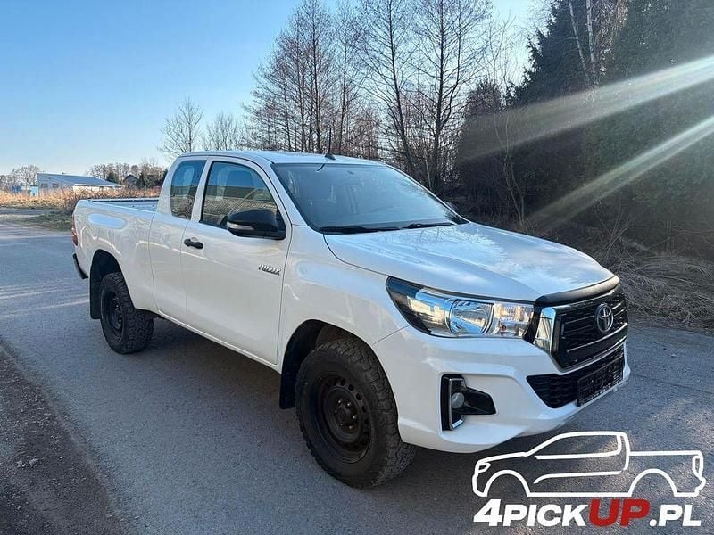 Gebraucht Toyota HiLux 150 PS (110 kW) 2018 Weiß Pickup